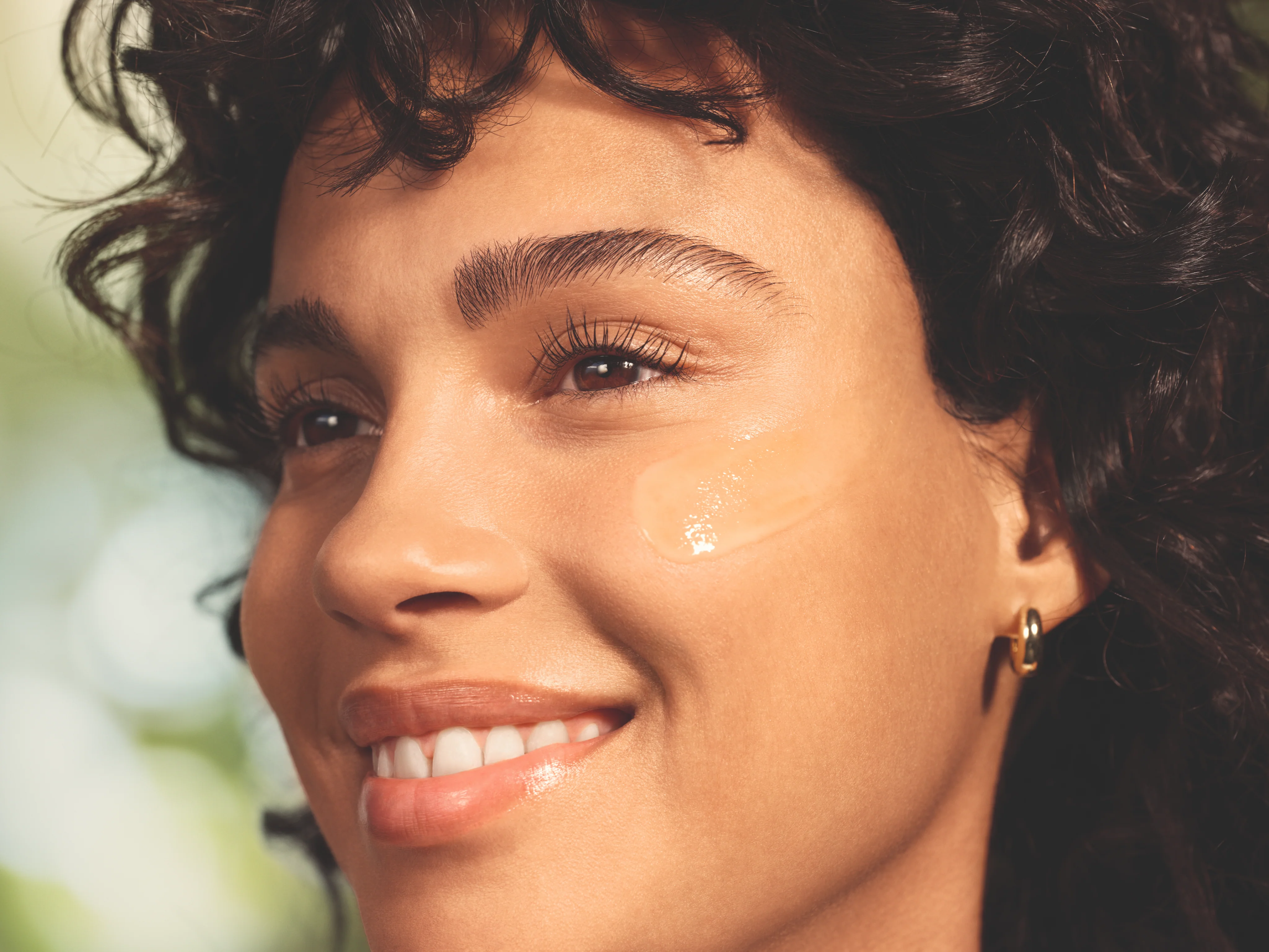 Glow Activating Serum - Image 4