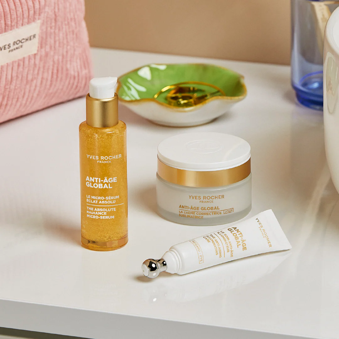 The Illuminating Eye Cream With The Cooling Metal Applicator Tip - Image 4