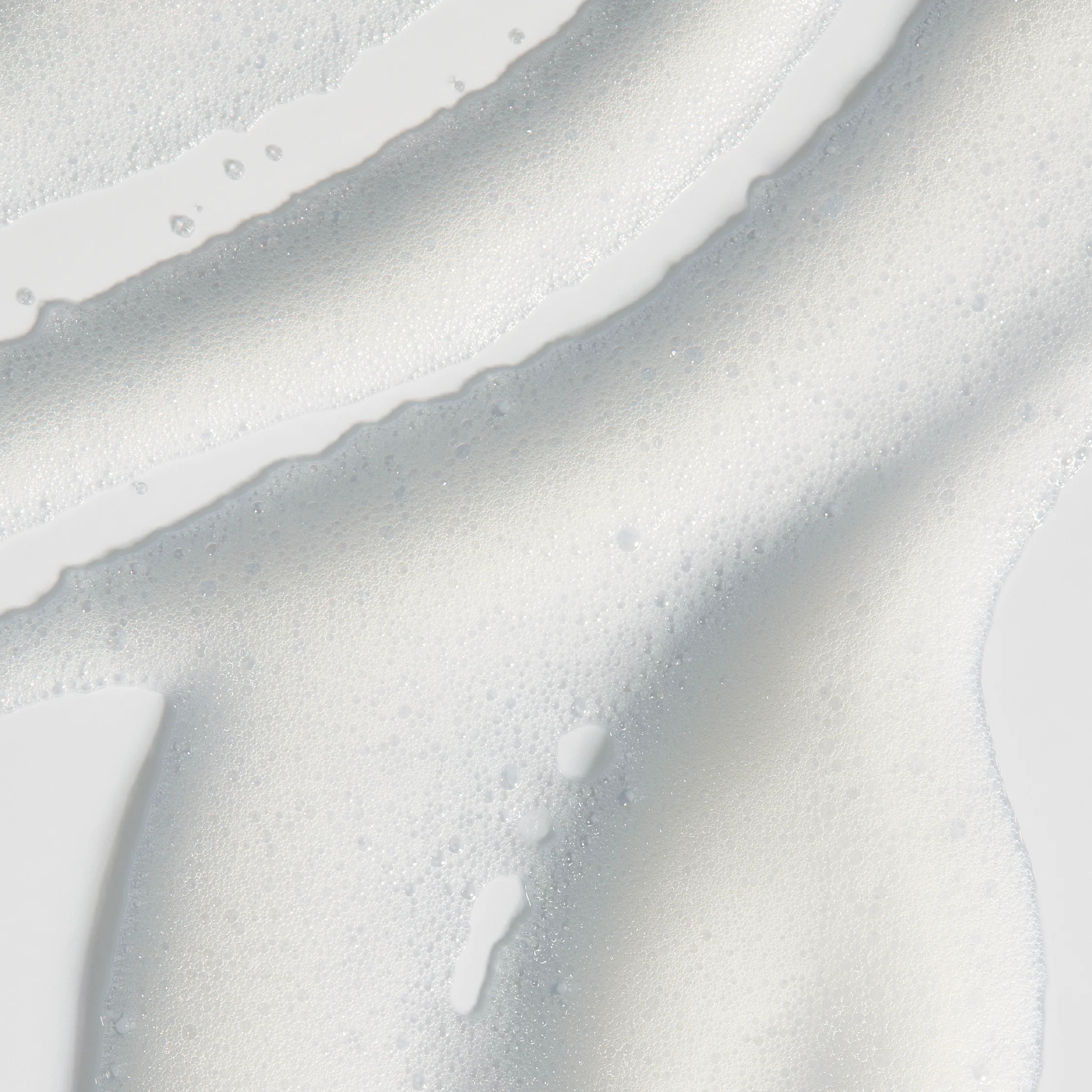 The Oxygenating Cleansing Foam - Image 2